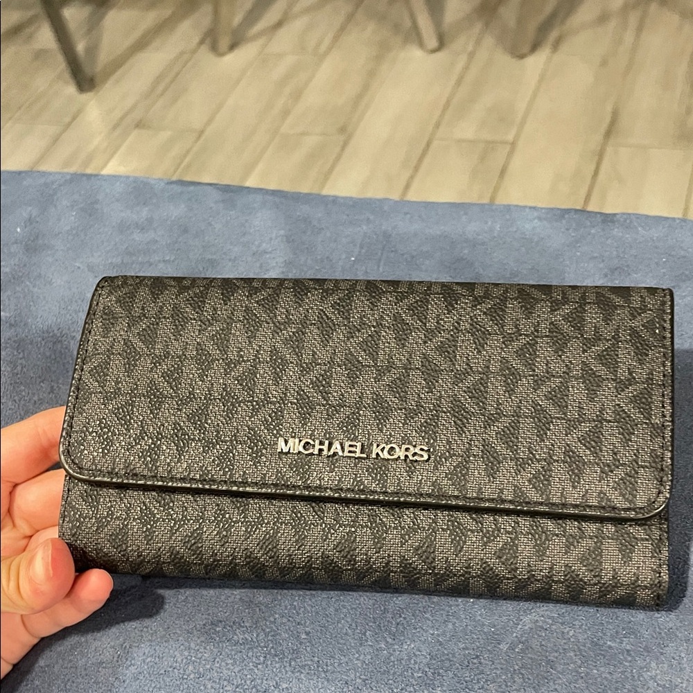 Michael Kors Black MK Logo Continental Wallet